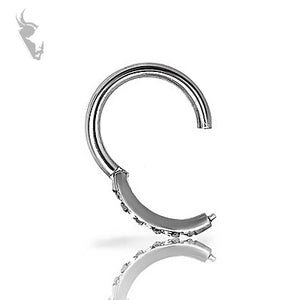 Valkyrie - Stainless steel hinged clicker ring. Set w. cubic zirconia